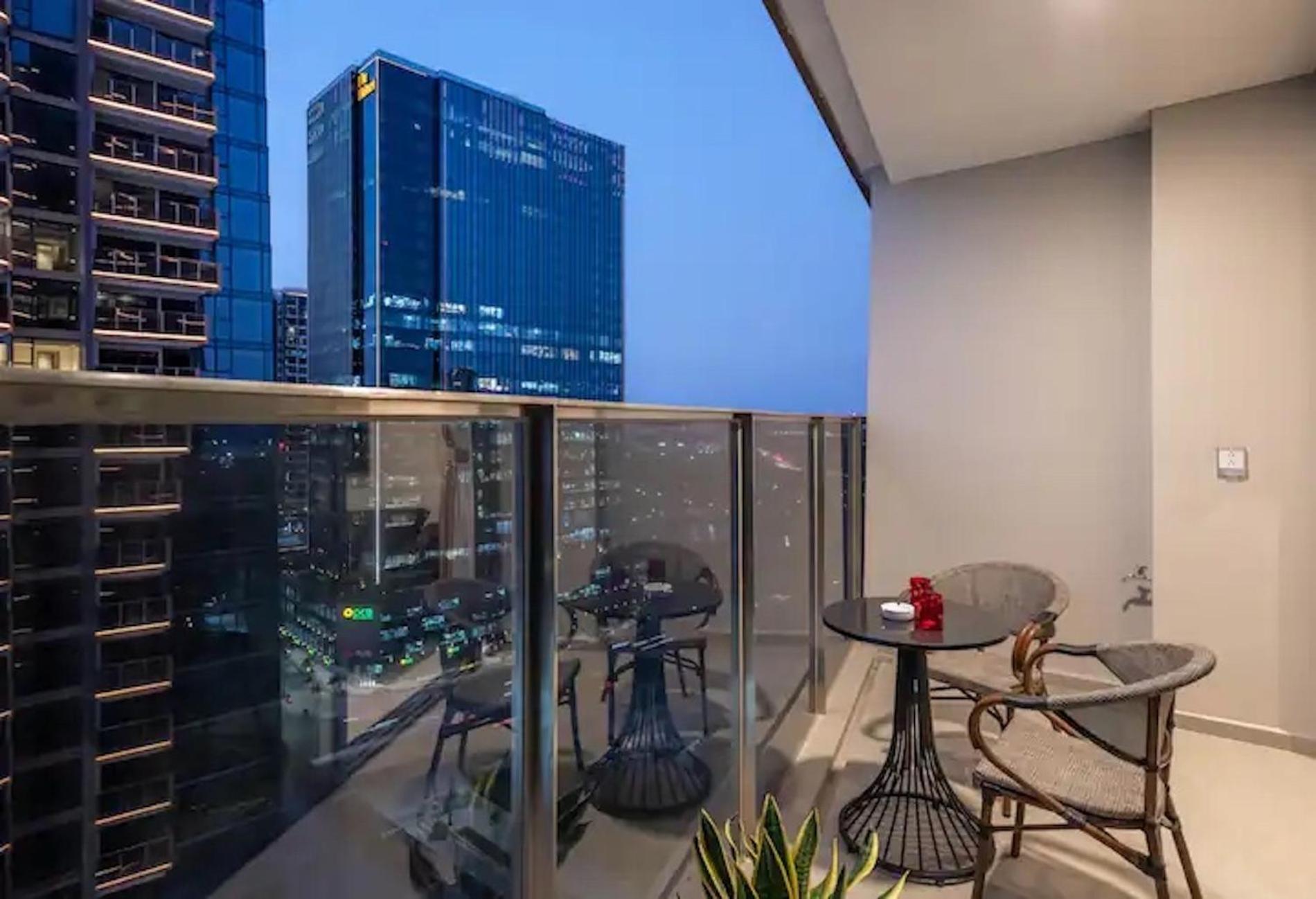 The Opera Apartment Cental Saigon Free Pool-Gym-Sauna Room- Golf Mini Ho Chi Minh-staden Exteriör bild