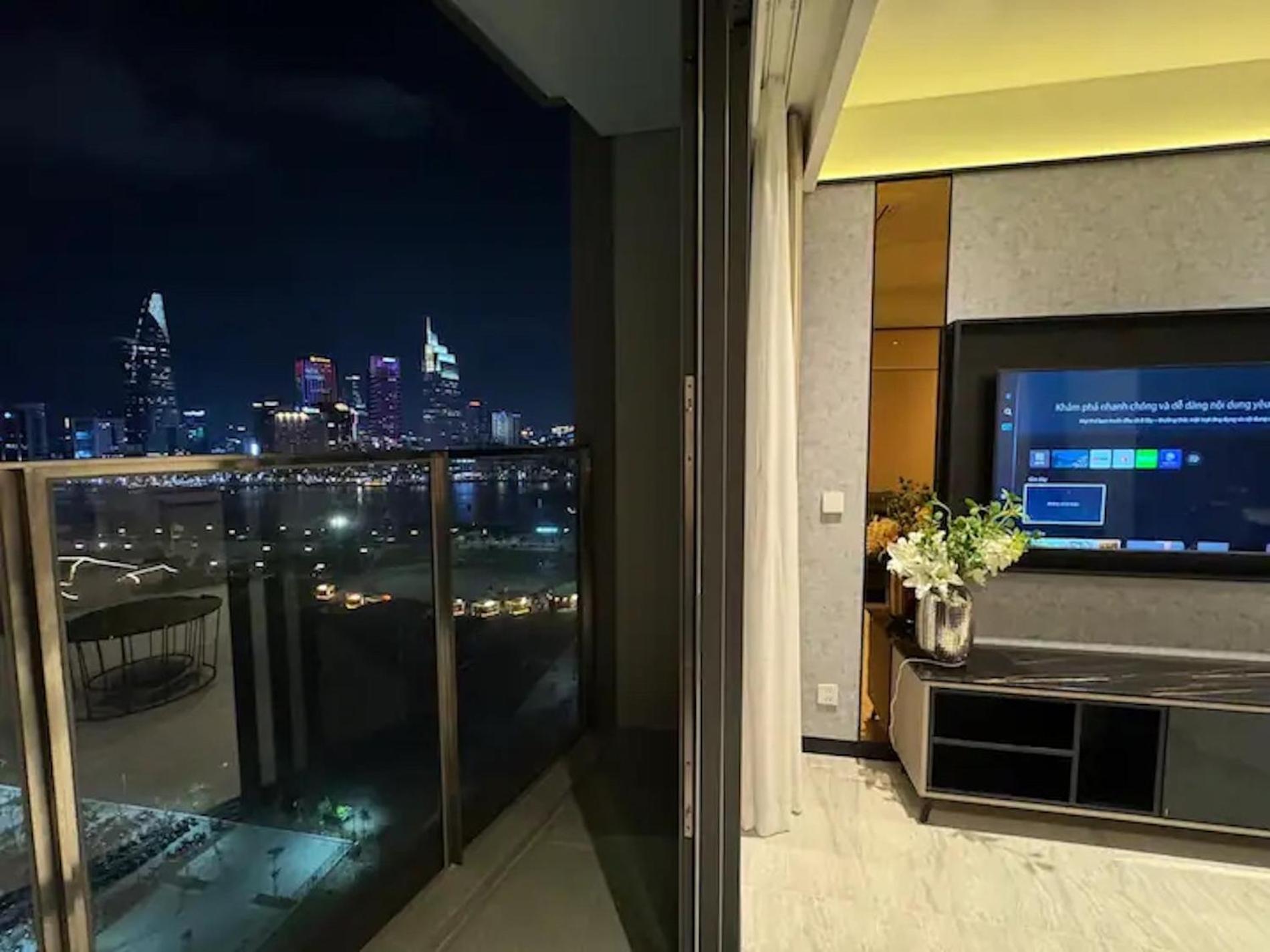The Opera Apartment Cental Saigon Free Pool-Gym-Sauna Room- Golf Mini Ho Chi Minh-staden Exteriör bild