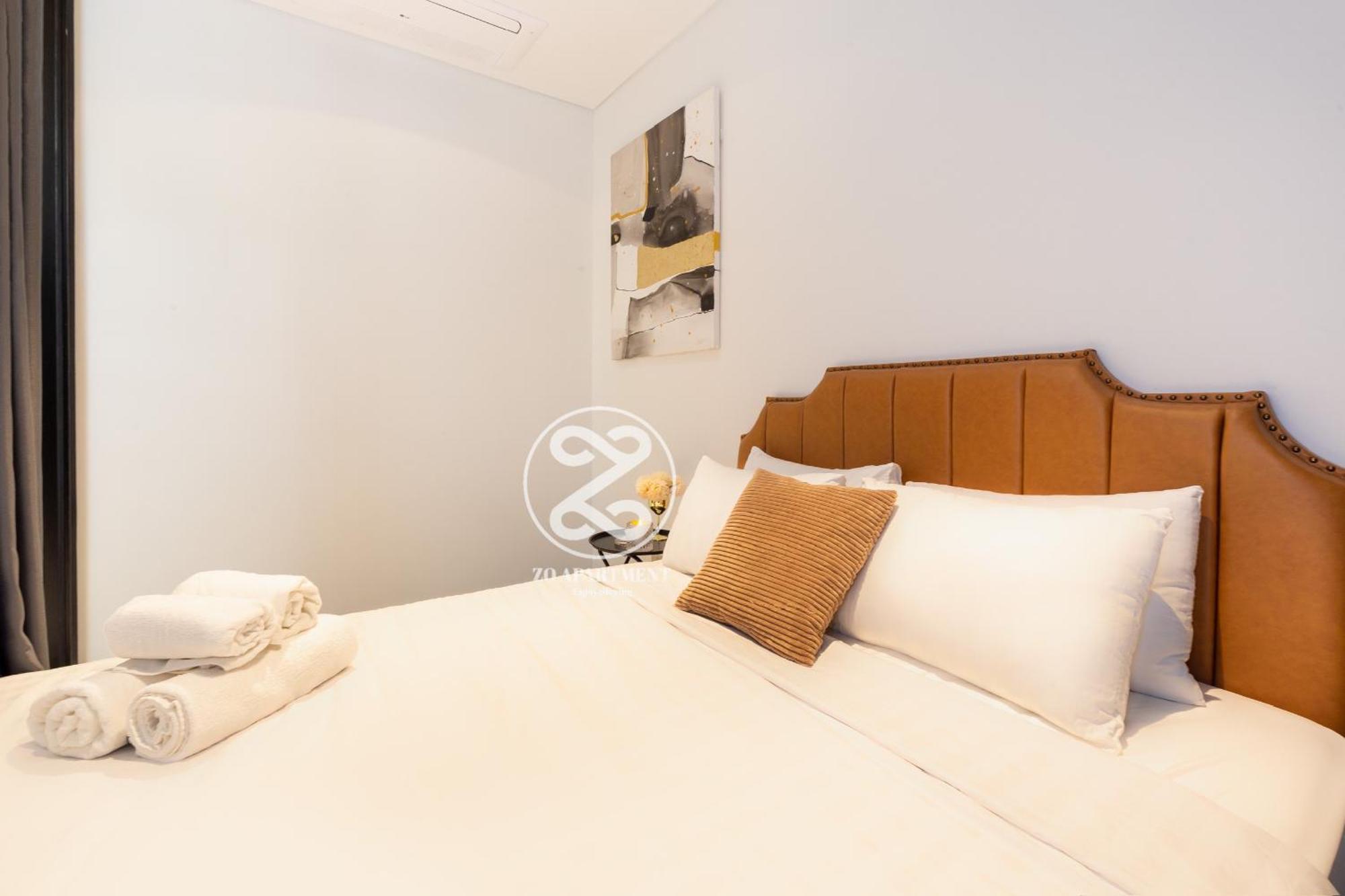 The Opera Apartment Cental Saigon Free Pool-Gym-Sauna Room- Golf Mini Ho Chi Minh-staden Exteriör bild