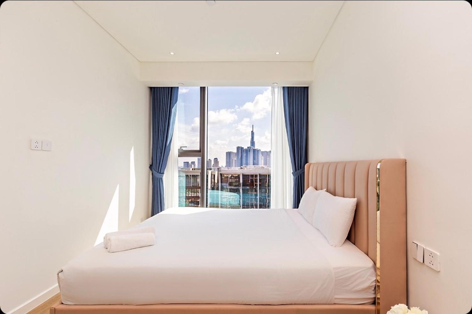 The Opera Apartment Cental Saigon Free Pool-Gym-Sauna Room- Golf Mini Ho Chi Minh-staden Exteriör bild