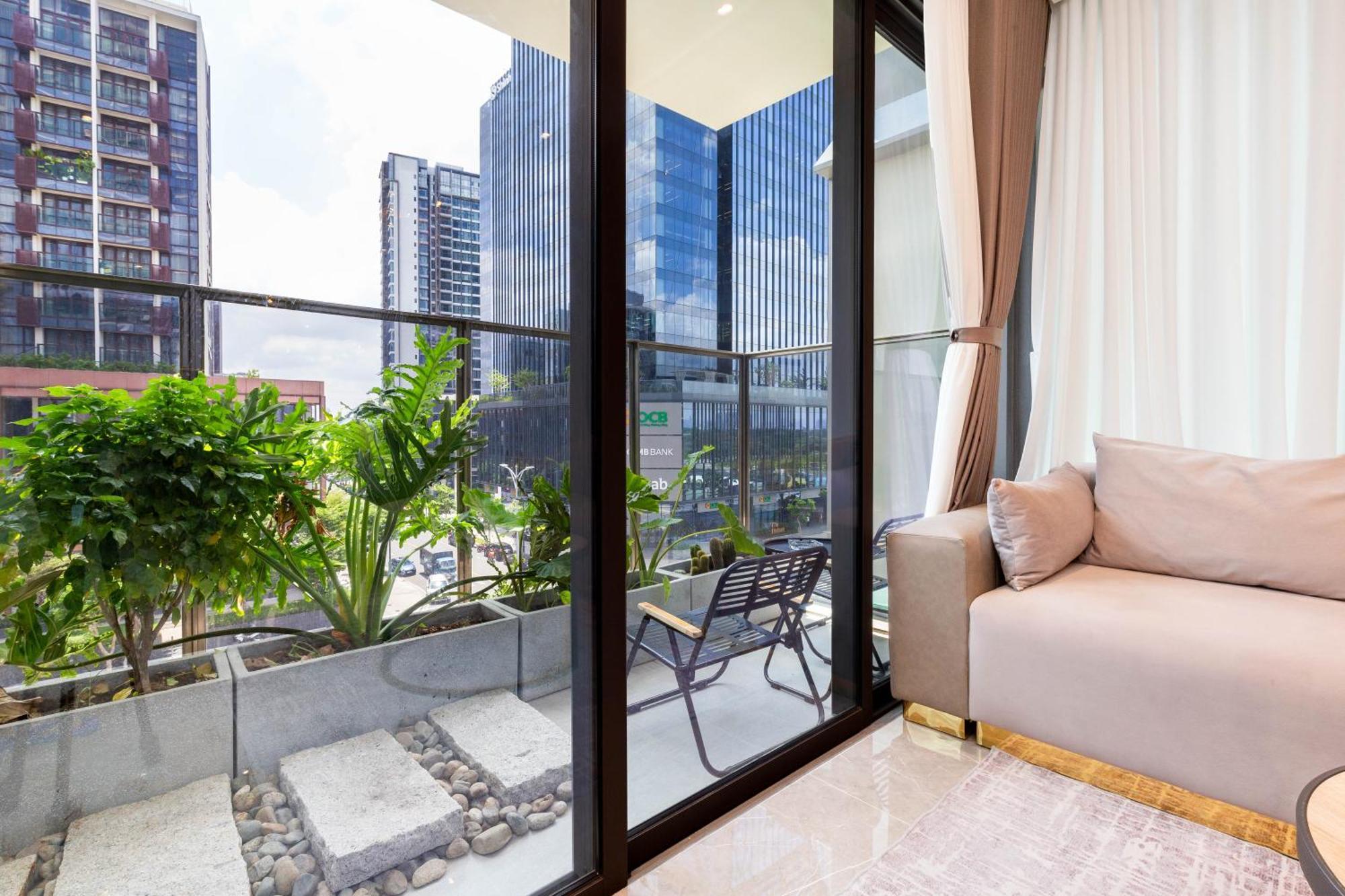 The Opera Apartment Cental Saigon Free Pool-Gym-Sauna Room- Golf Mini Ho Chi Minh-staden Exteriör bild