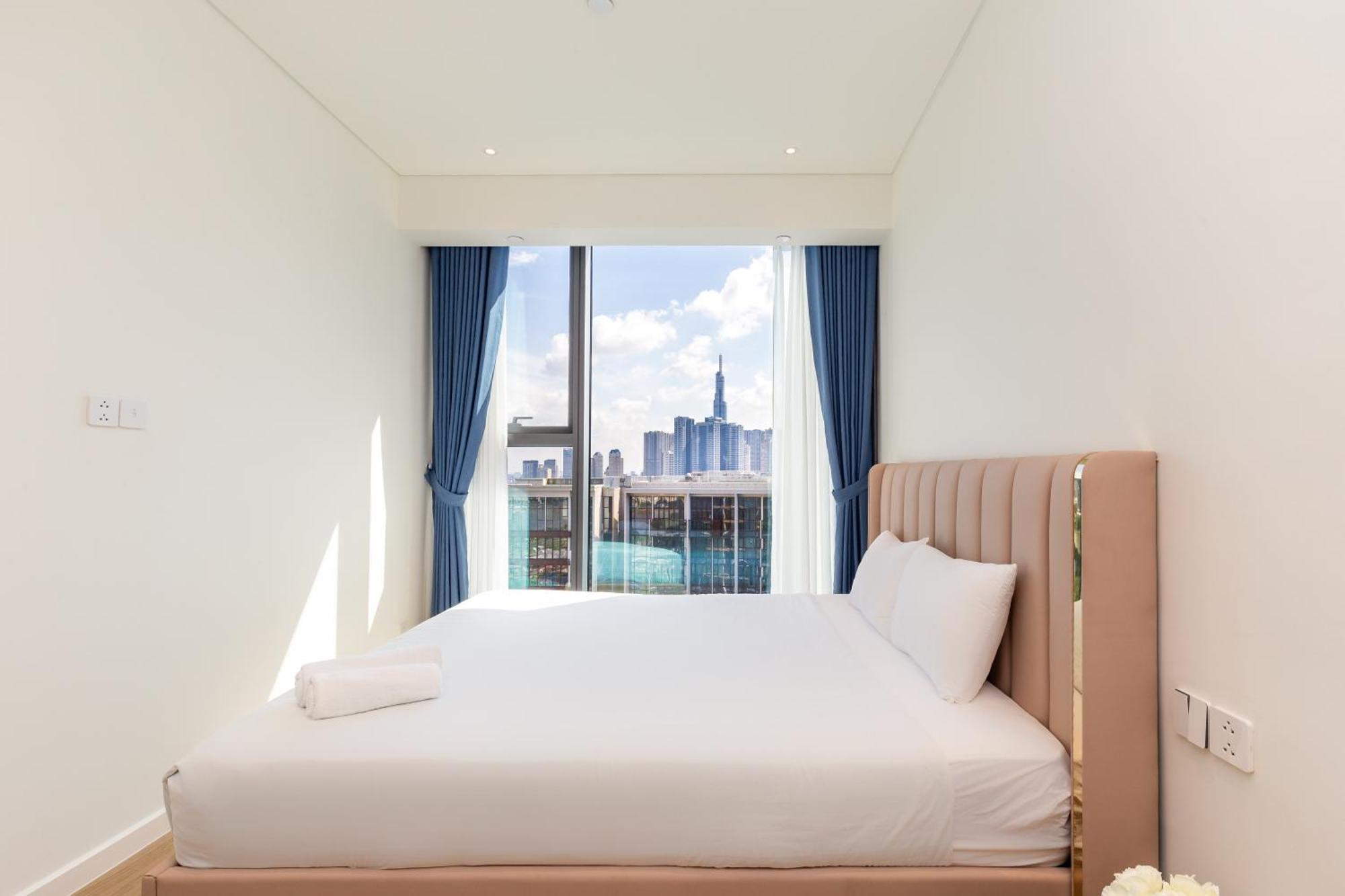 The Opera Apartment Cental Saigon Free Pool-Gym-Sauna Room- Golf Mini Ho Chi Minh-staden Exteriör bild