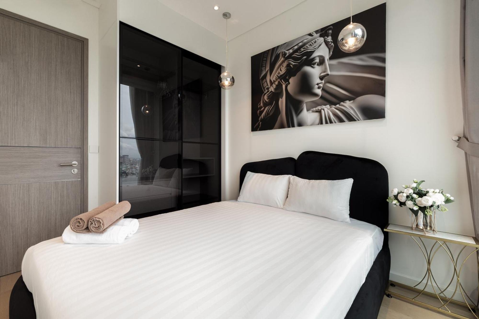 The Opera Apartment Cental Saigon Free Pool-Gym-Sauna Room- Golf Mini Ho Chi Minh-staden Exteriör bild